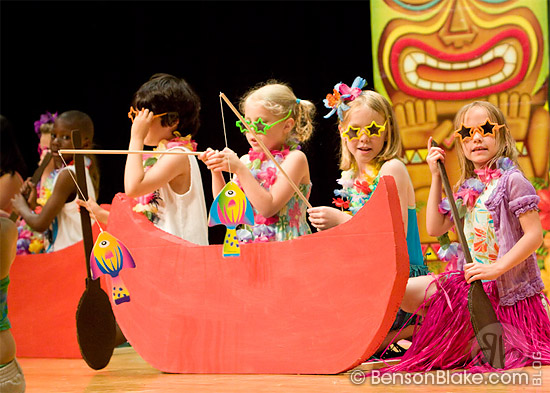 Lower Primary Drama Kids performing "Paradesia"